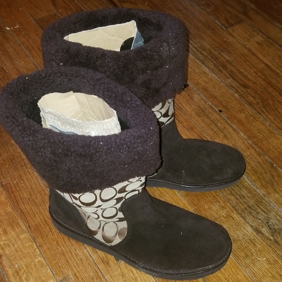 Boots - Picture 1 of 4